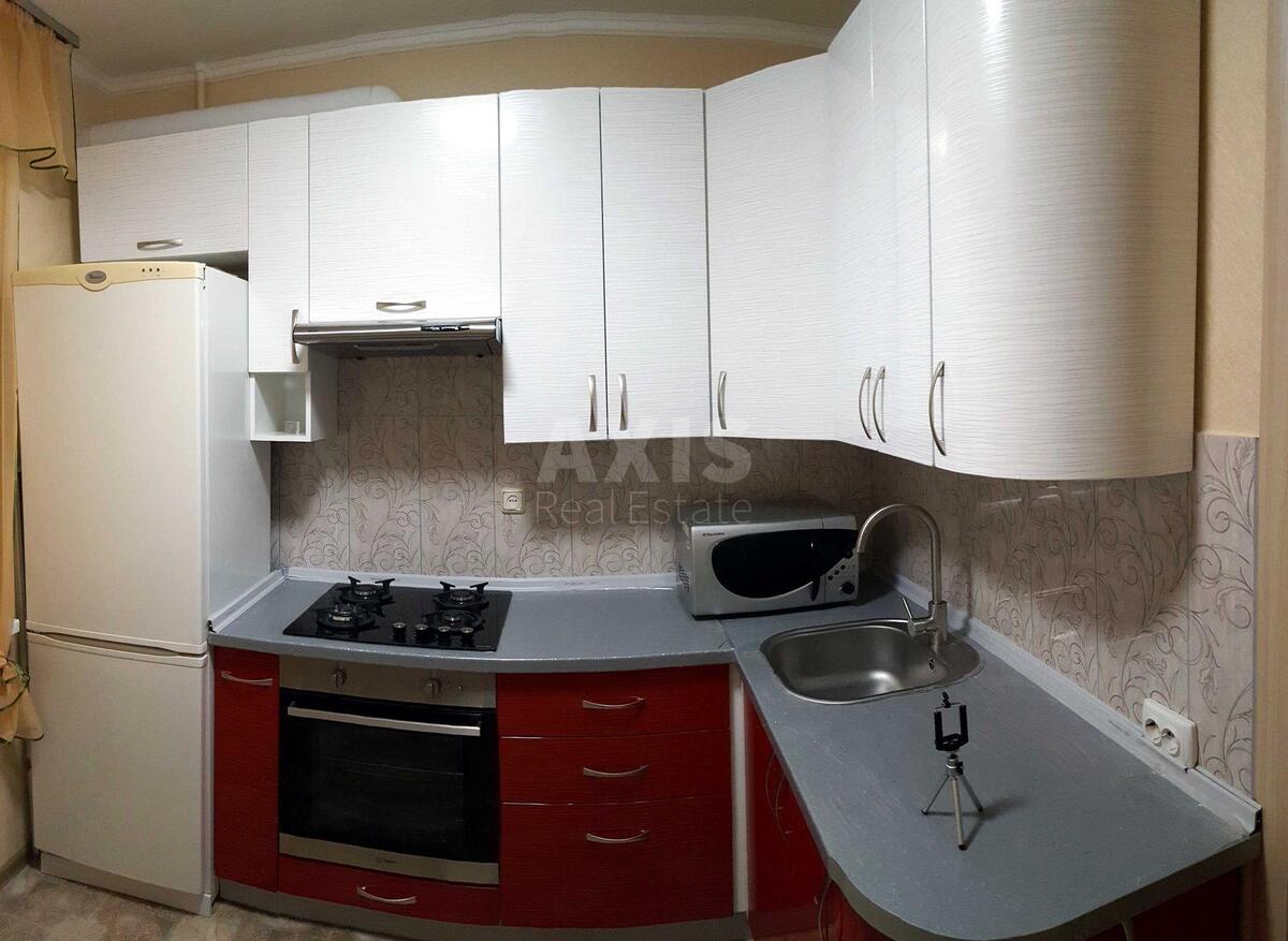 2k apartment vul. Bogatyrs'ka 6/1