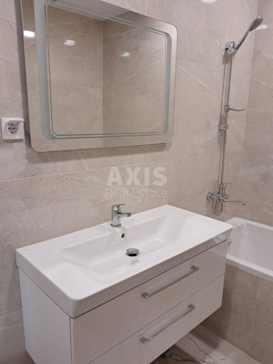 2k apartment vul. Saljutna 2Б591916