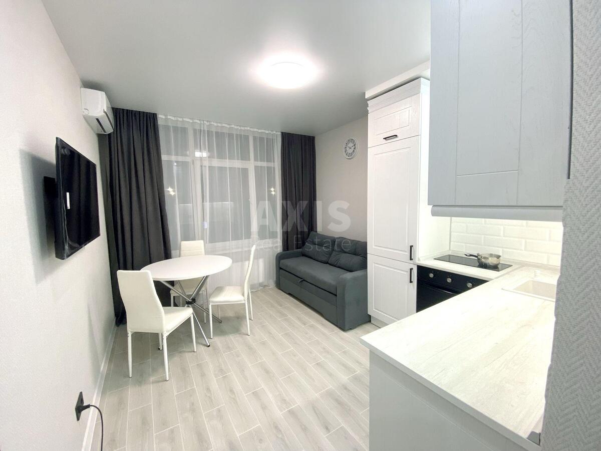 1k apartment vul. Sverstjuka Jevgena 41