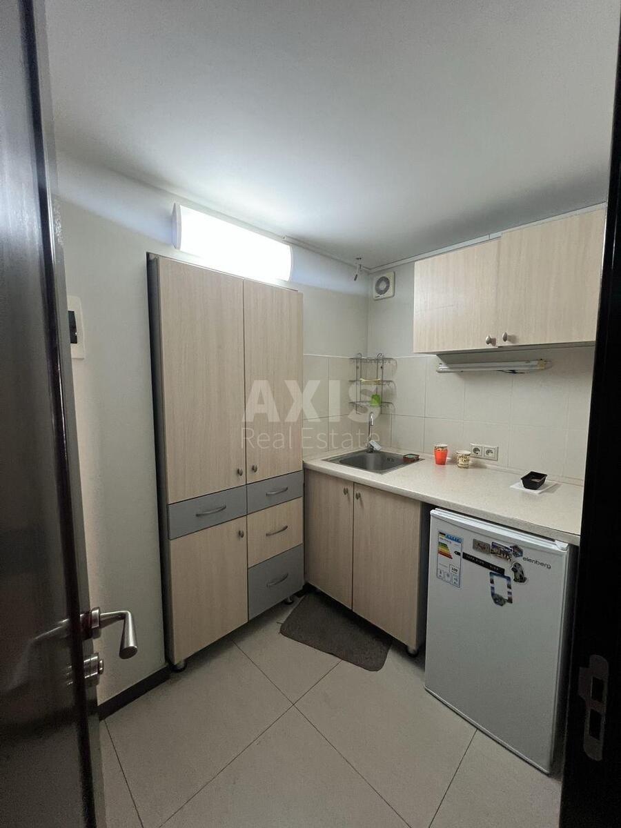 Office vul. Rustaveli Shota 1, 100m26