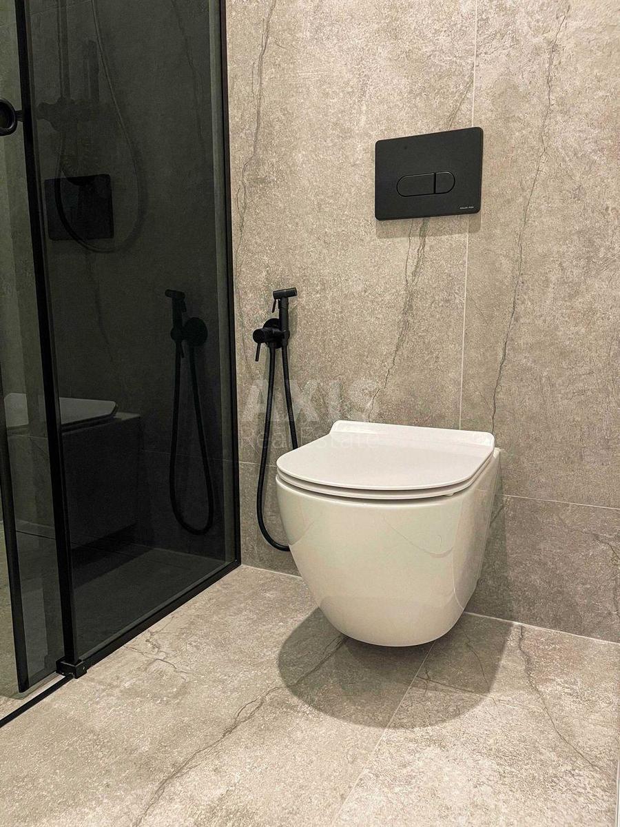 2k apartment vul. Revuc'kogo 4020