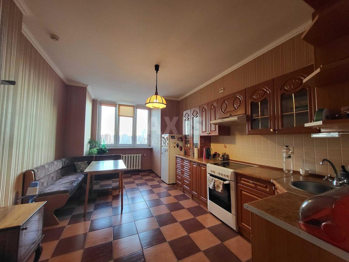 2к квартира ул. Срибнокильская 11