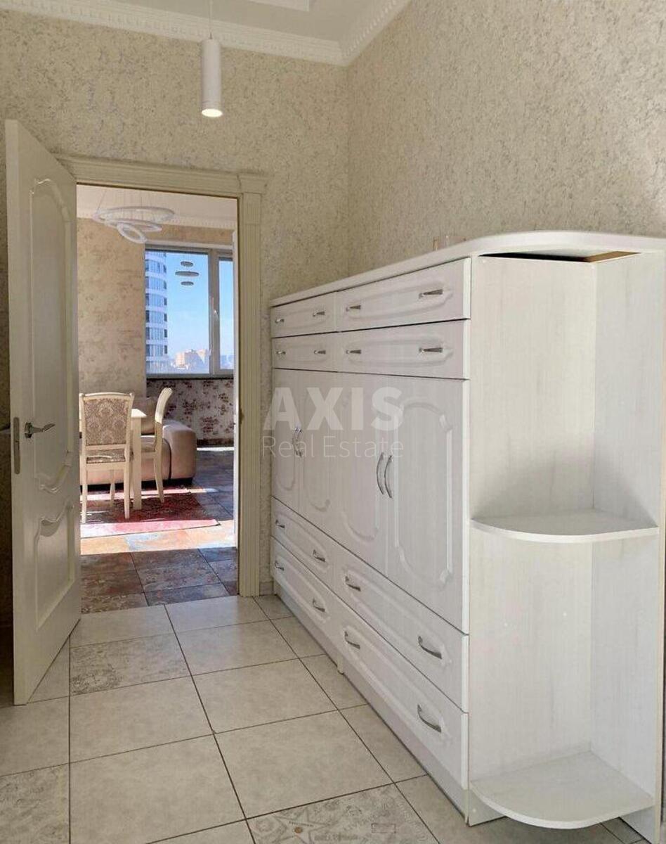 1k apartment vul. Jevgena Konoval'cja 34А6