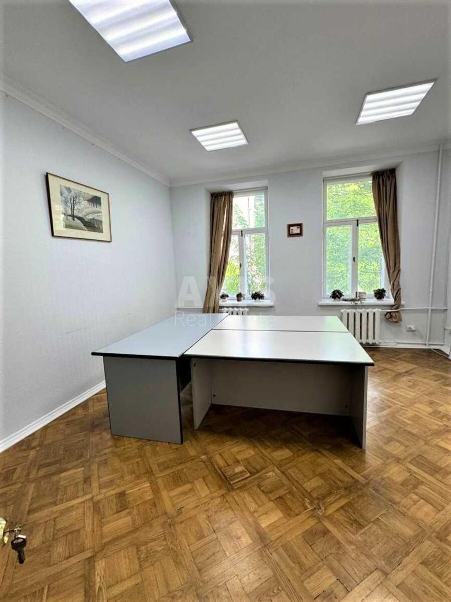 Office vul. Sofii'vs'ka 25, 150m2600855