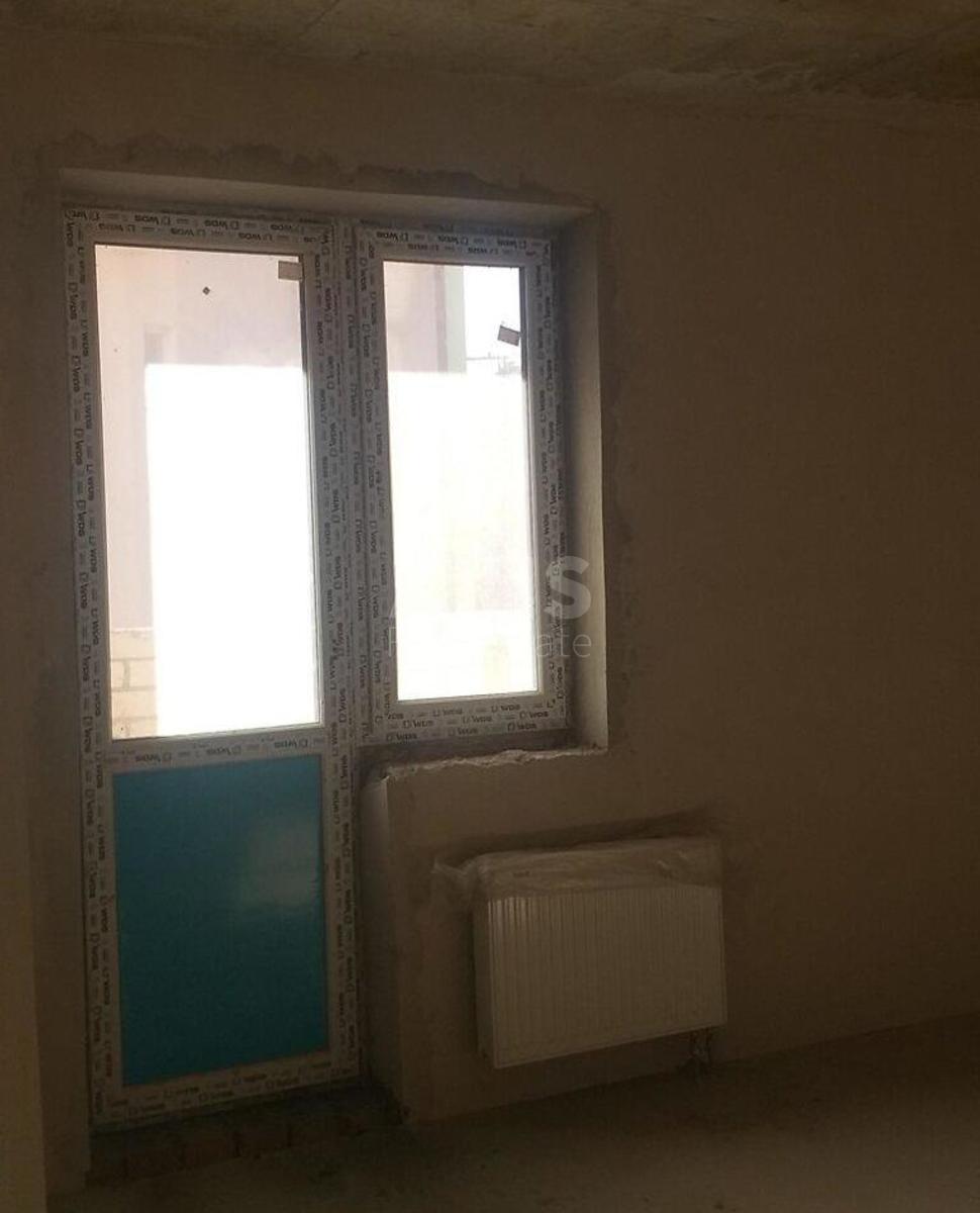 2k apartment vul. Myhajla Maksymovycha 3Г4