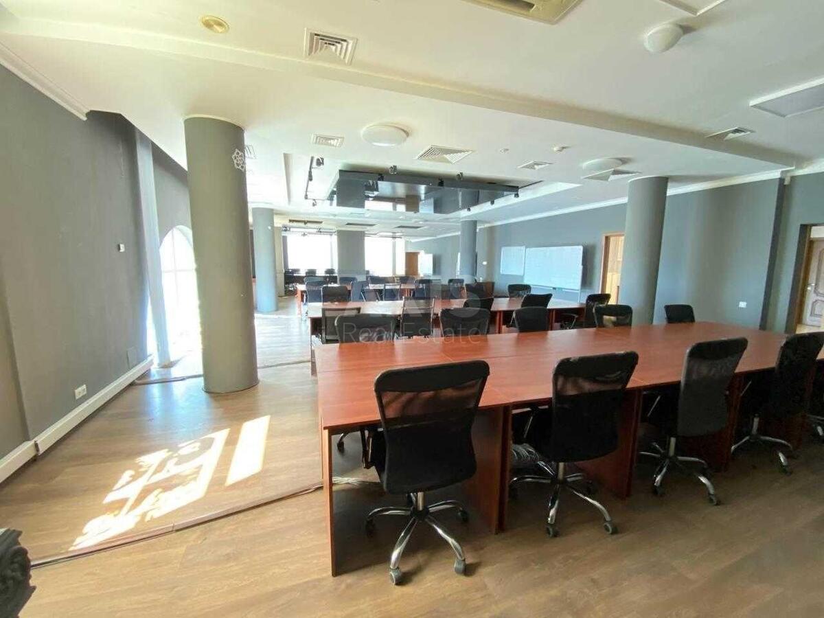 Офис пер. Крестовый 2, 420м20