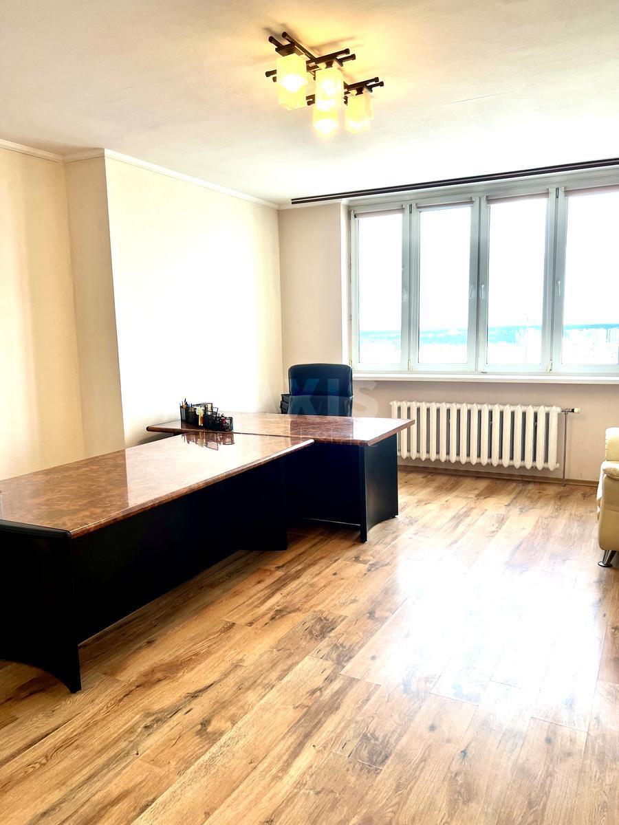 Office vul. Sribnokil's'ka 1, 109m2601949
