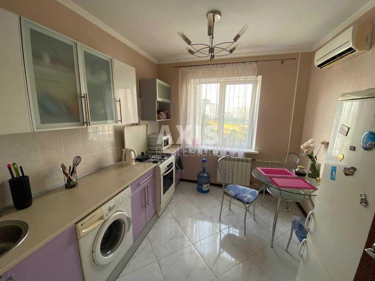 3k apartment vul. Avtozavods'ka 89А