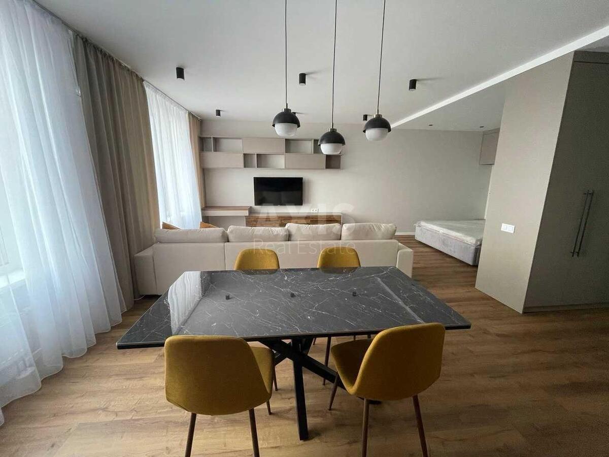 1k apartment nab. Dniprovs'ka 18А565621