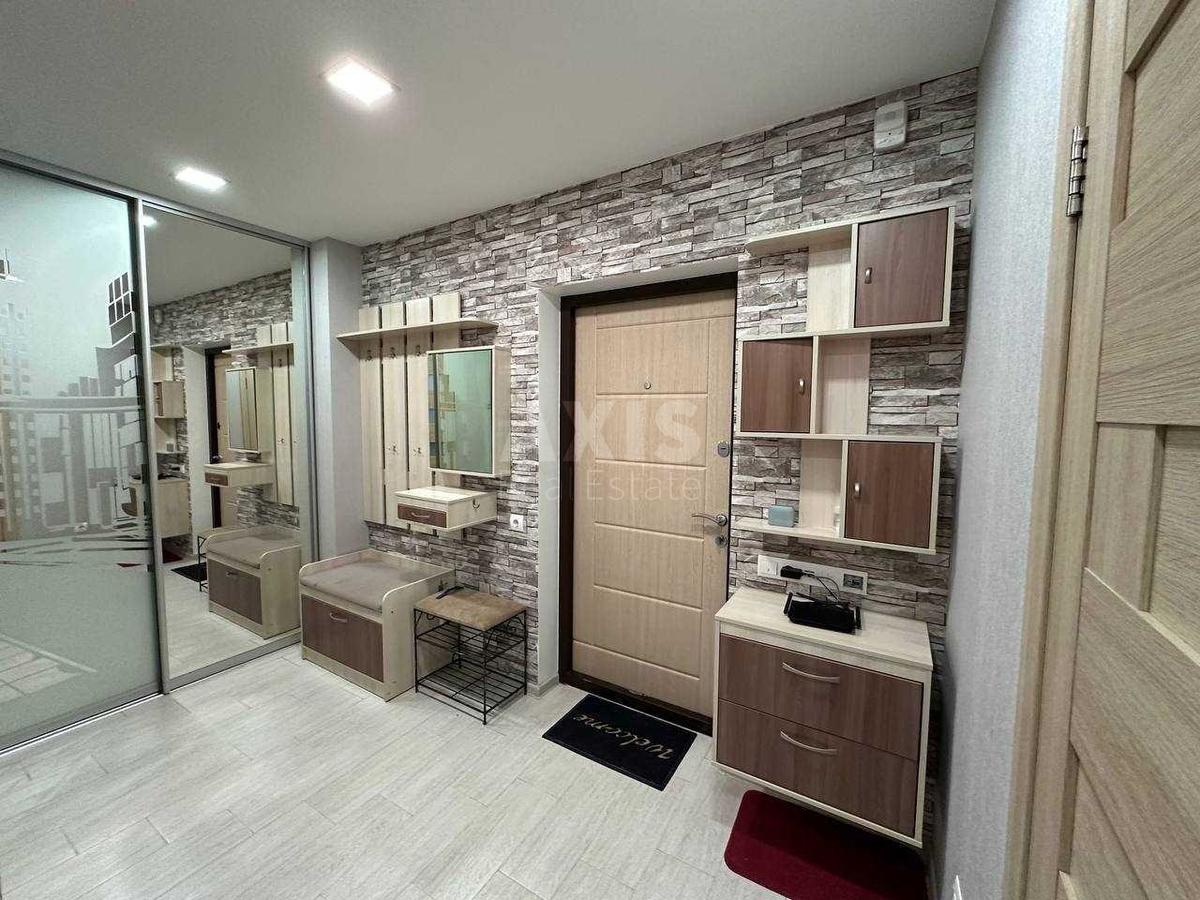 1k apartment vul. Lebedjeva Mykoly 6464450
