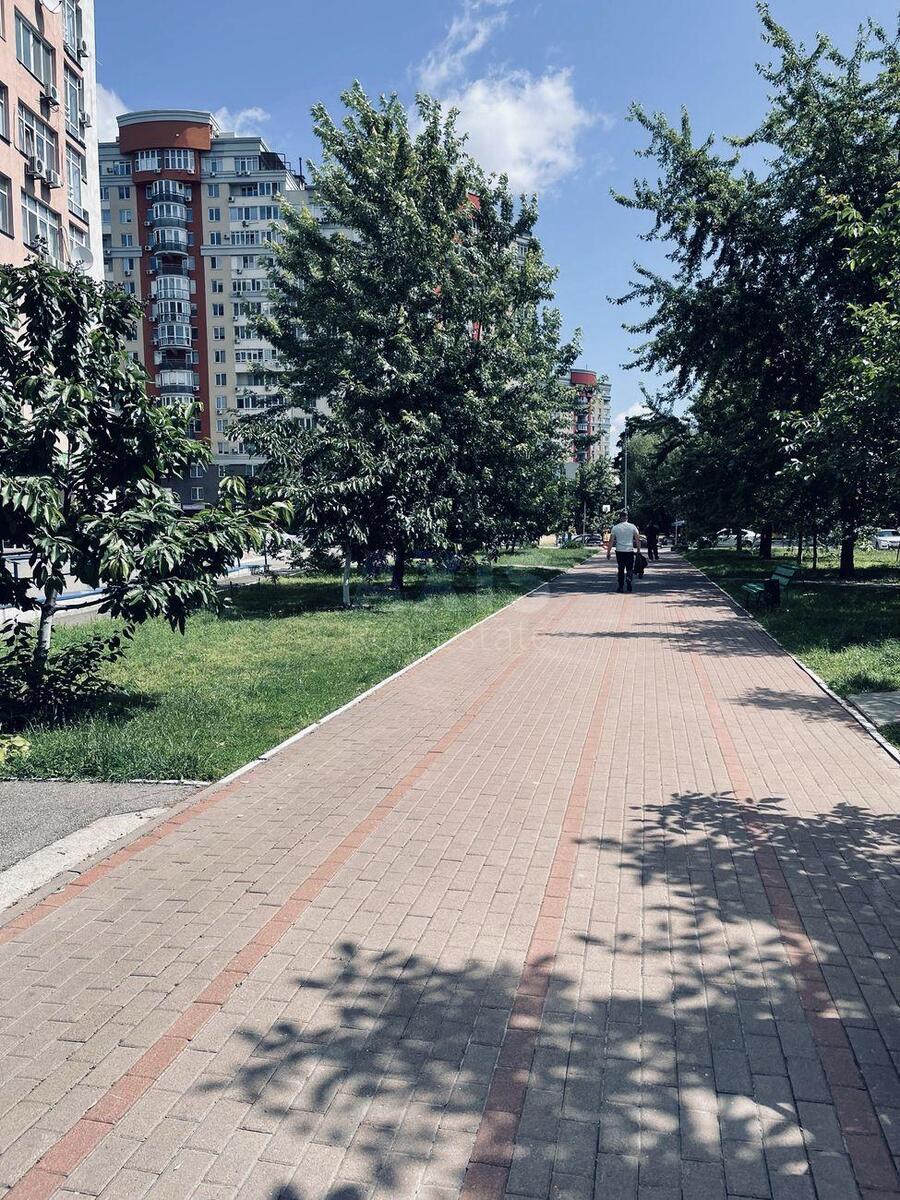 Объект торговли ул. Юлии Здановской 54, 65м2565938
