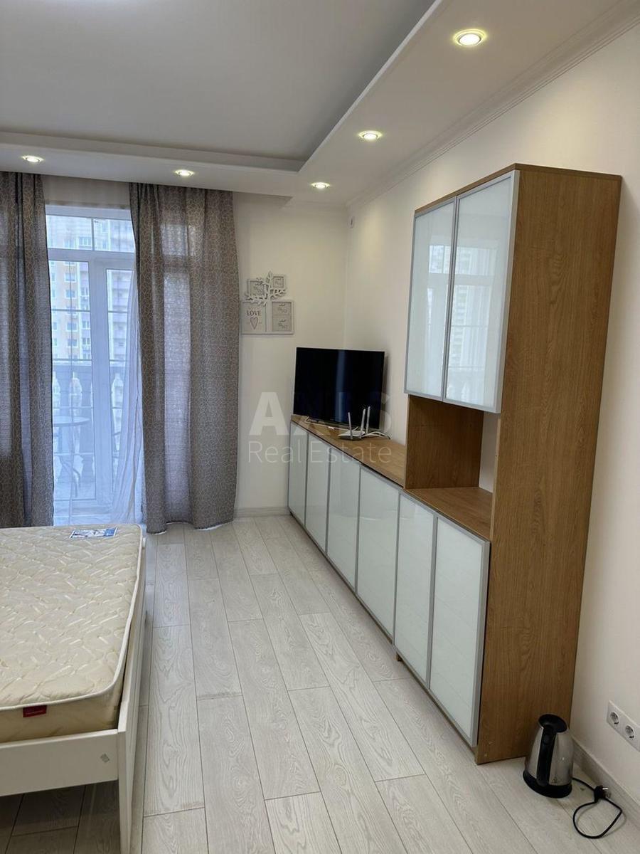 1k apartment vul. Myhajla Maksymovycha 240
