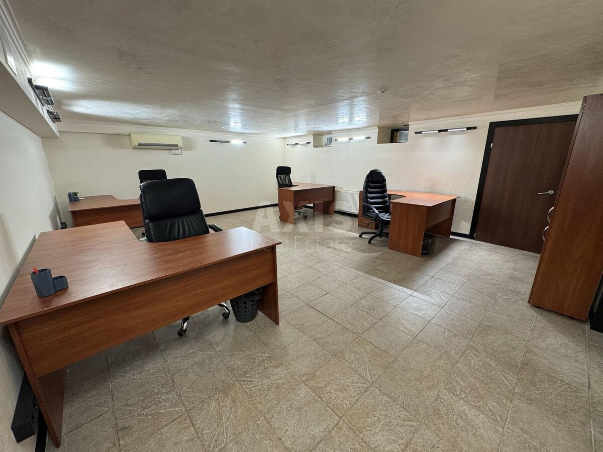 Office vul. Krasylivs'ka 11, 50m2612450