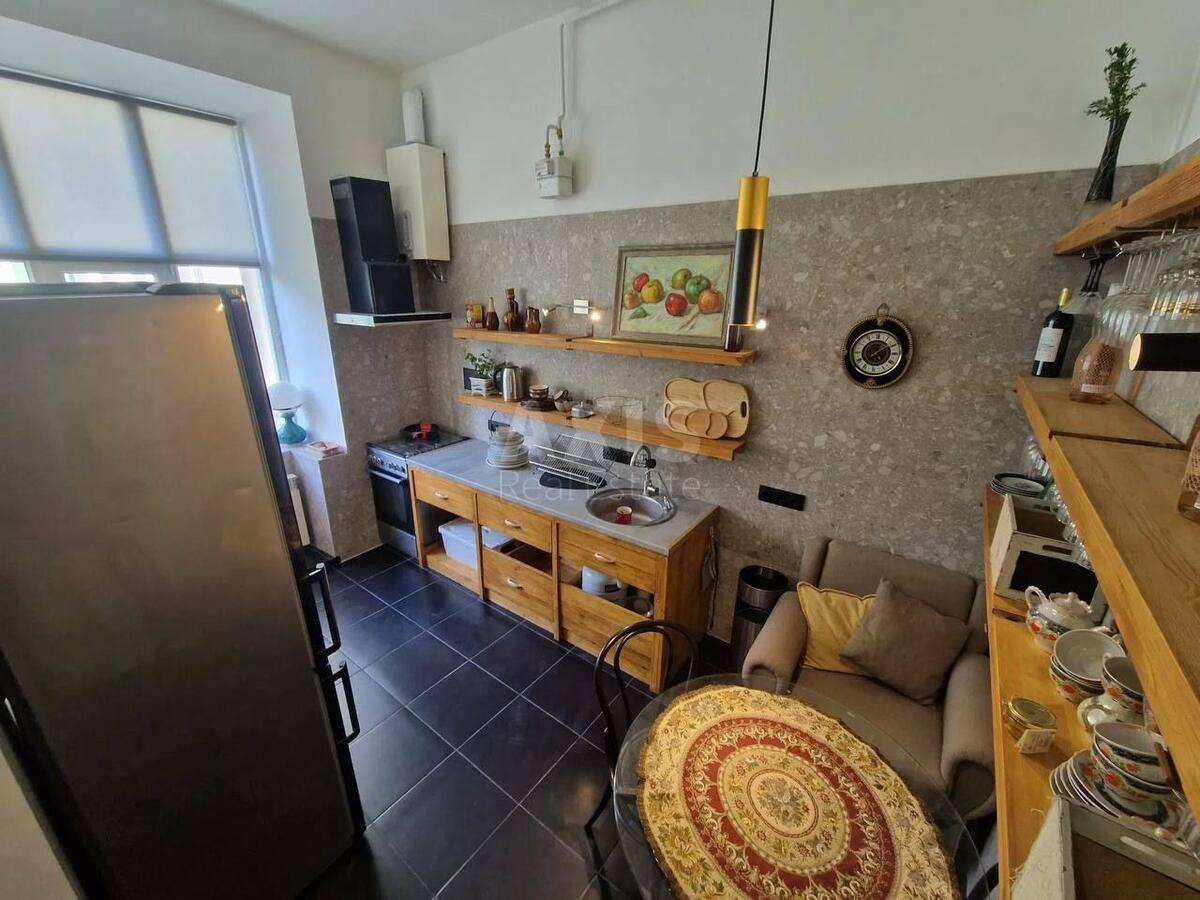 2k apartment vul. Tereshhenkivs'ka 130