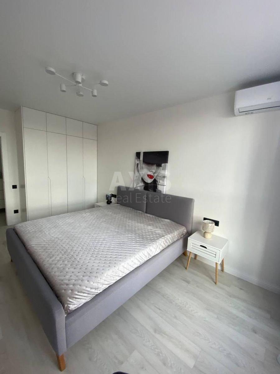 1k apartment doroga Naberezhno-Rybal's'ka 273