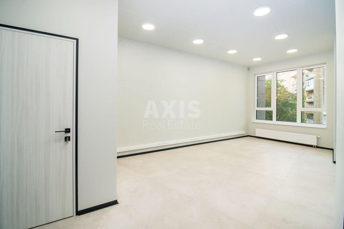 Office vul. Barbjusa Anri 28А, 280m24