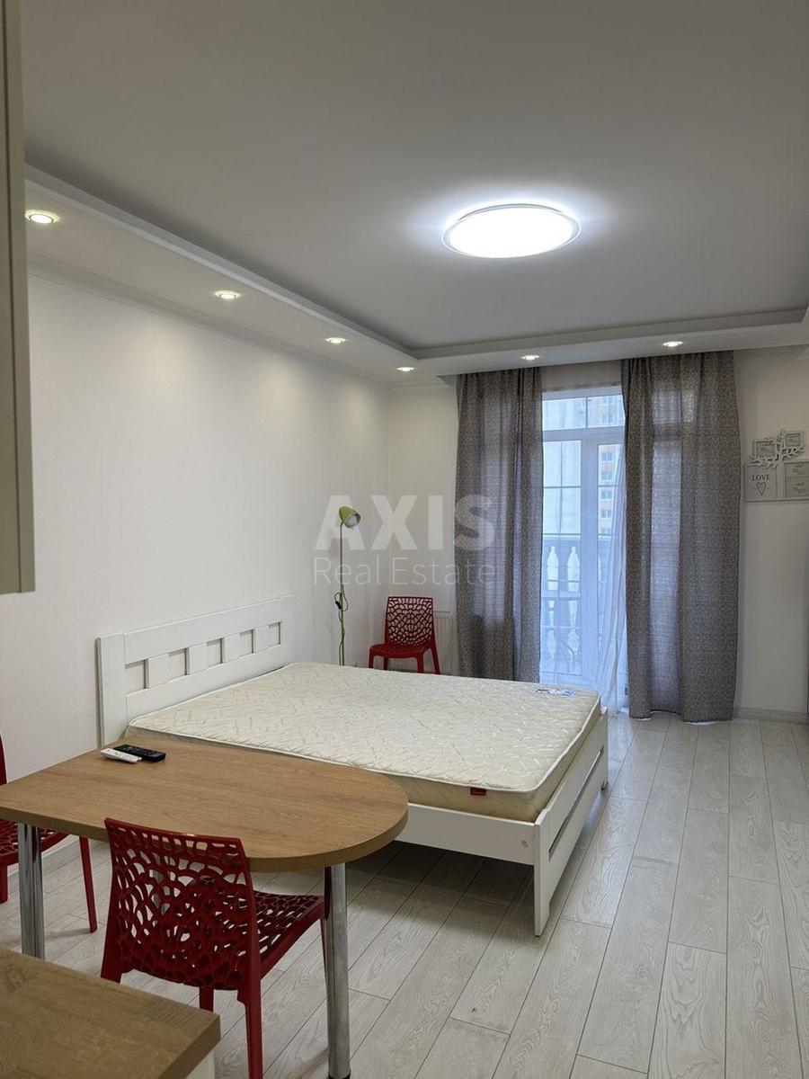 1k apartment vul. Myhajla Maksymovycha 241
