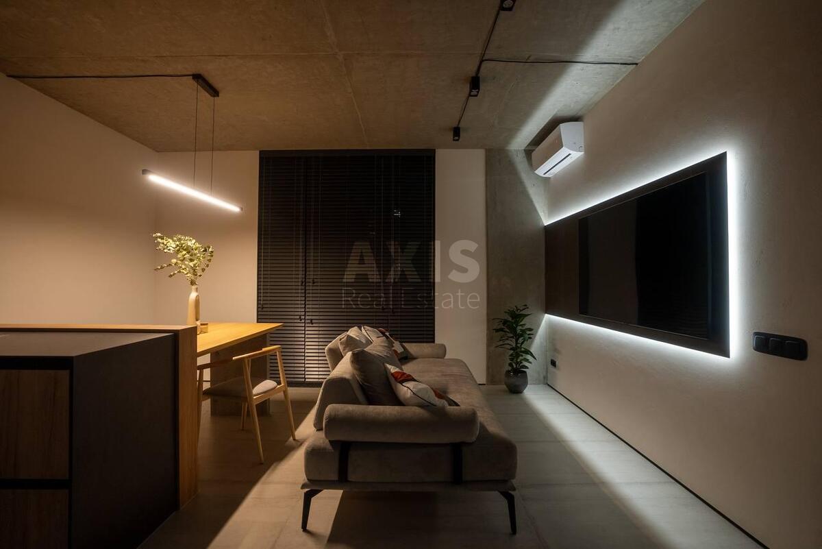 2k apartment vul. Grechka Marshala 42