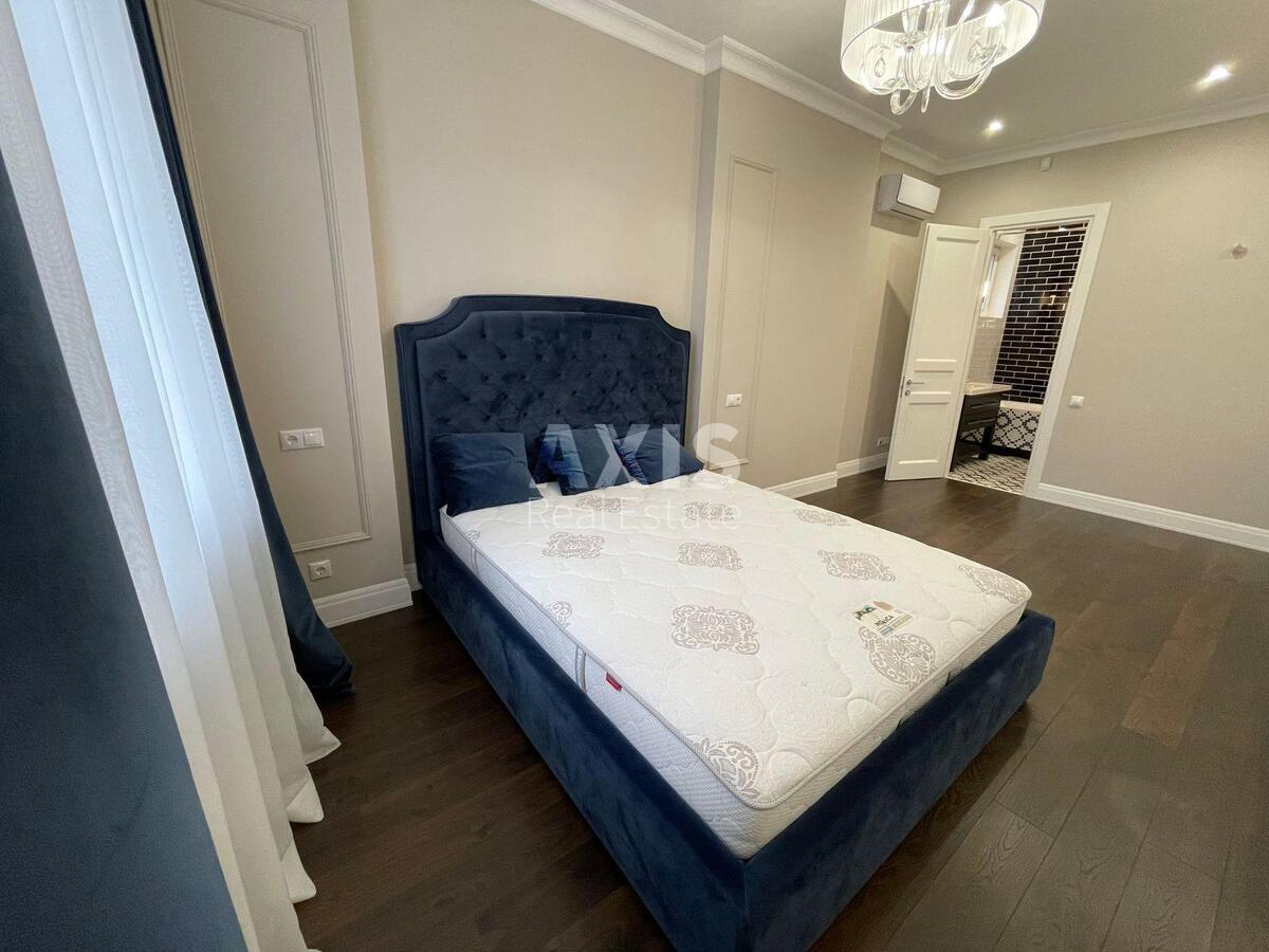 3k apartment vul. Jevgena Konoval'cja 44А577710