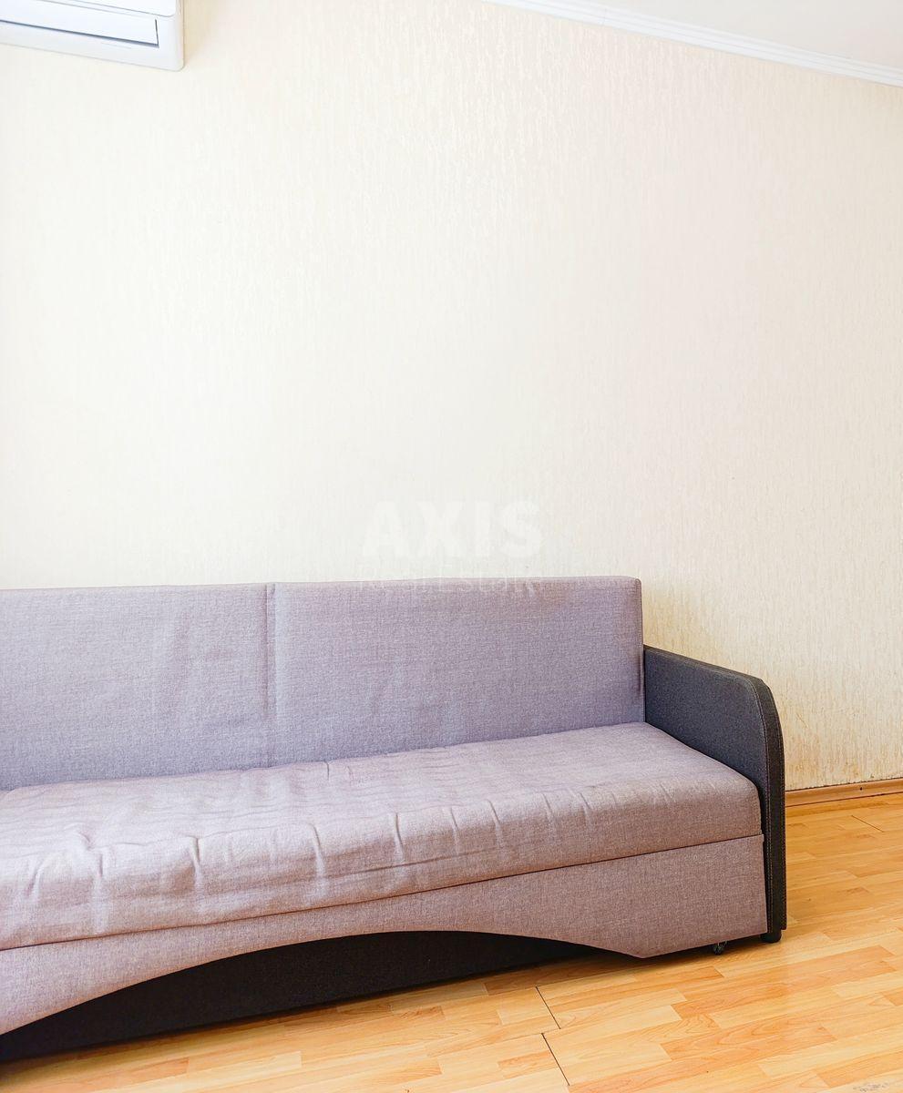 1k apartment vul. Vyborz'ka 22А0