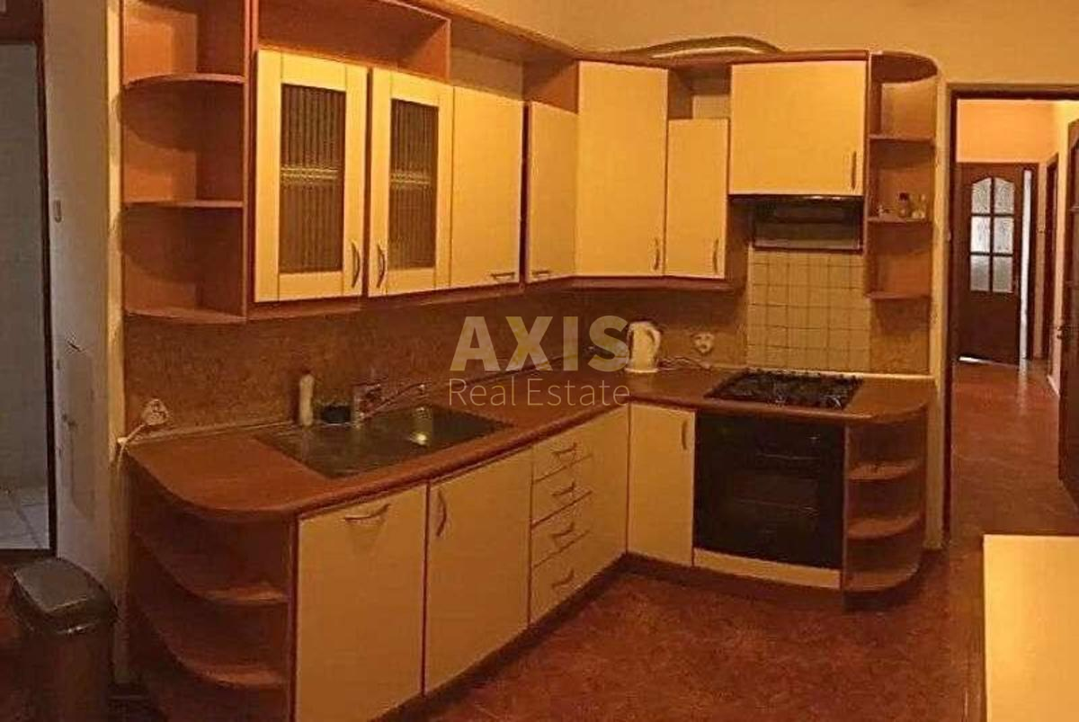 3k apartment vul. Sverstjuka Jevgena 28/11