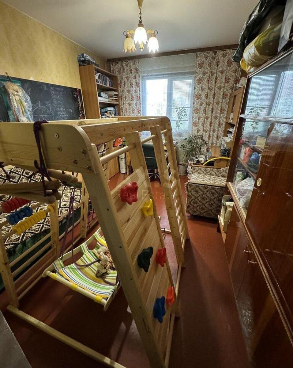 3к квартира ул. Олейника Степана 170