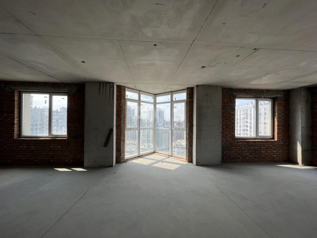 4k apartment vul. Dragomyrova Myhajla 14А3