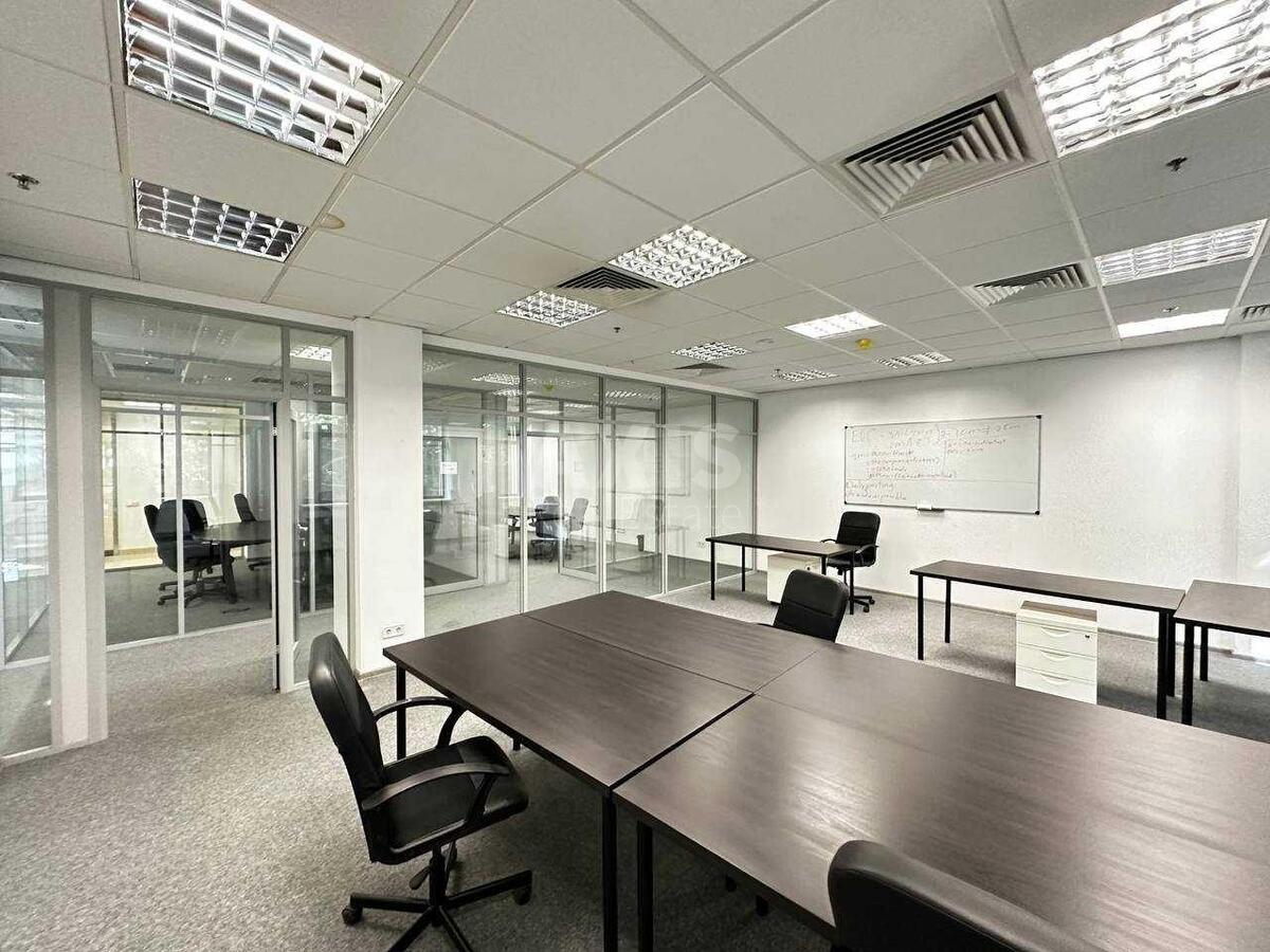 Office vul. Sagajdachnogo Petra 11, 450m211
