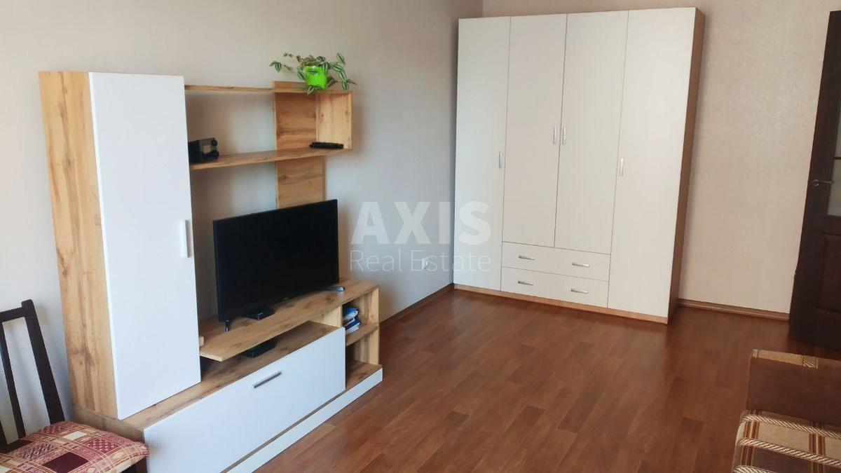1k apartment pr-t Glushkova Akademika 62