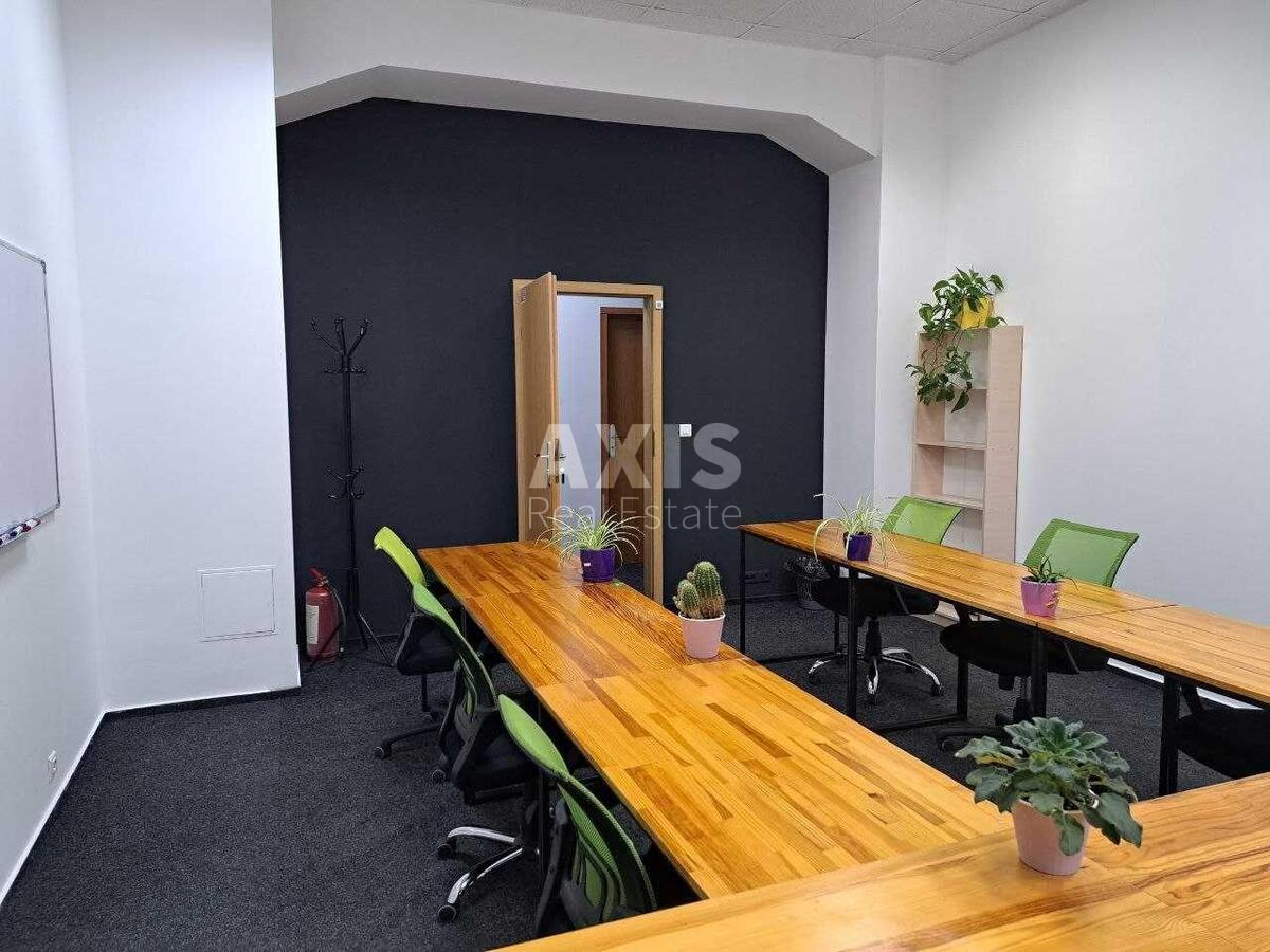 Catering object vul. Gonchara Olesja 24, 72m2