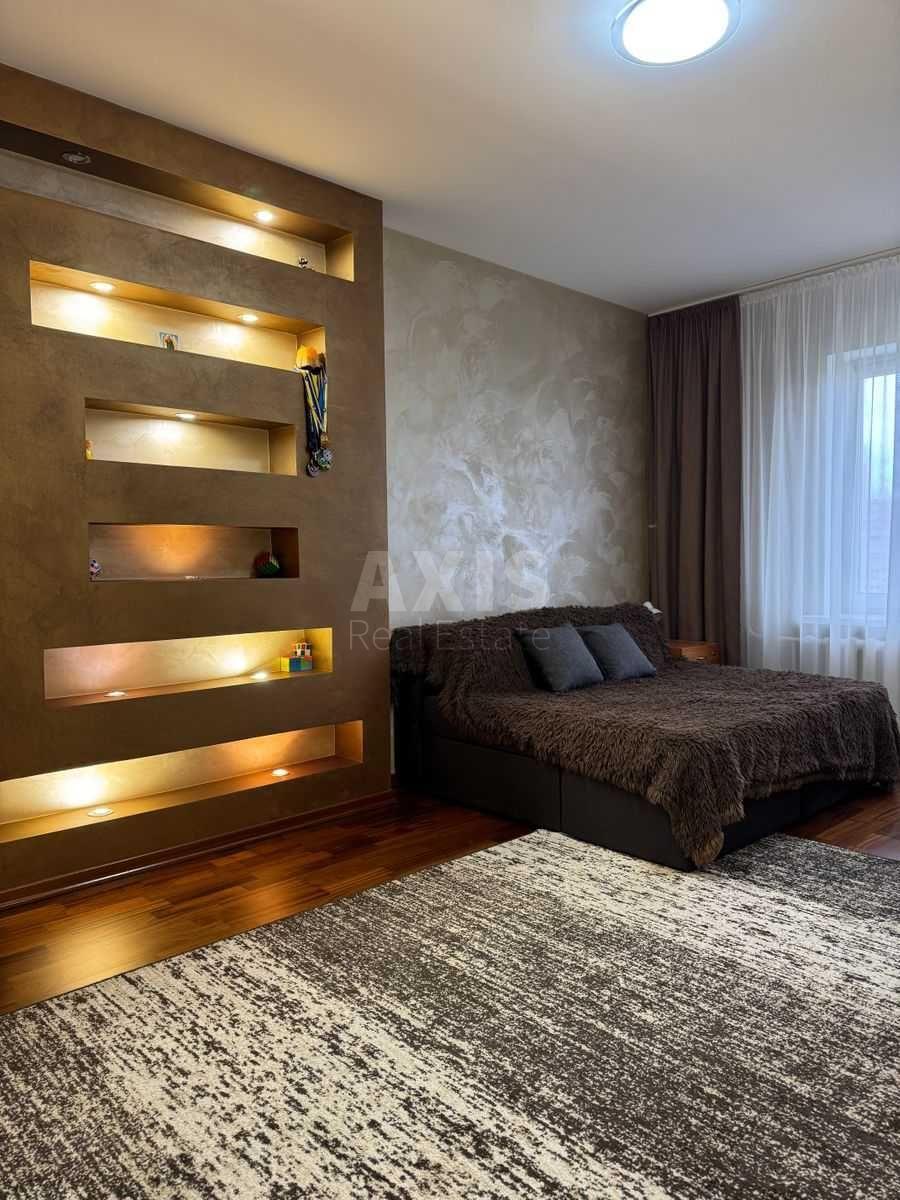 3k apartment vul. Puljuja Ivana 24