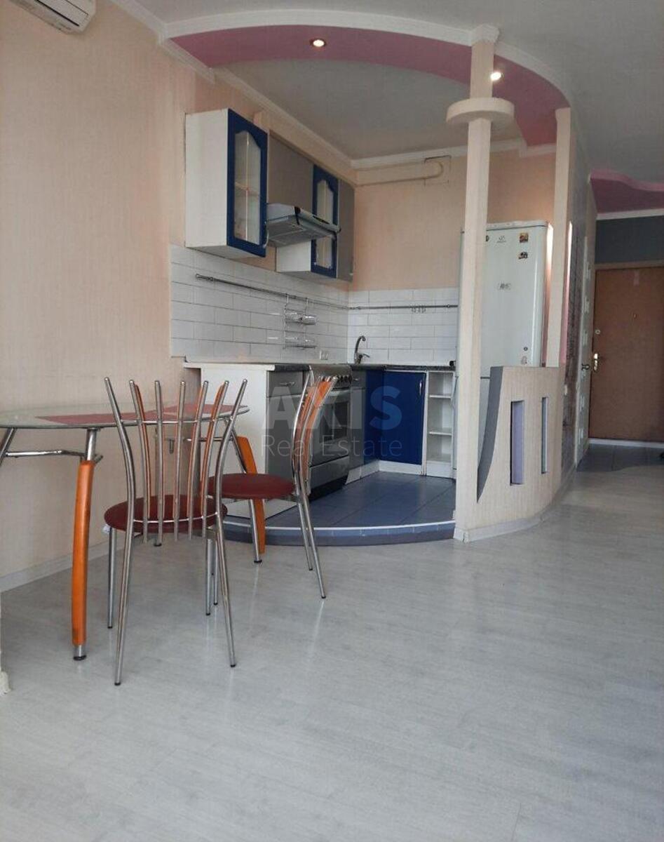 1k apartment pr-t Volodimira Іvasyuka 43В60502