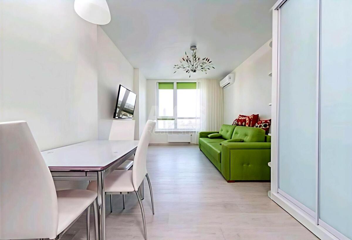 1к квартира ул. Соломенская 20А637822