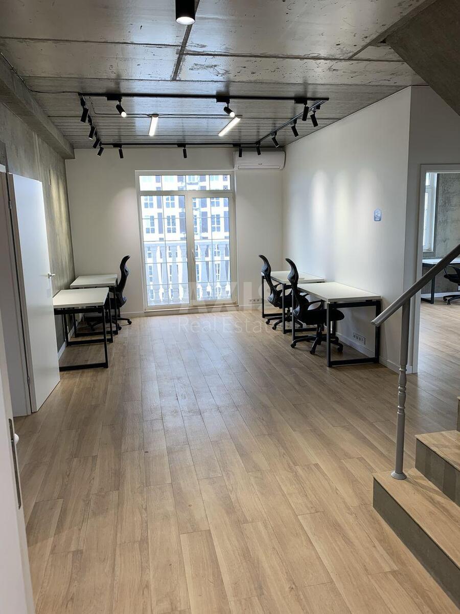 Office vul. Myhajla Maksymovycha 24, 155m20