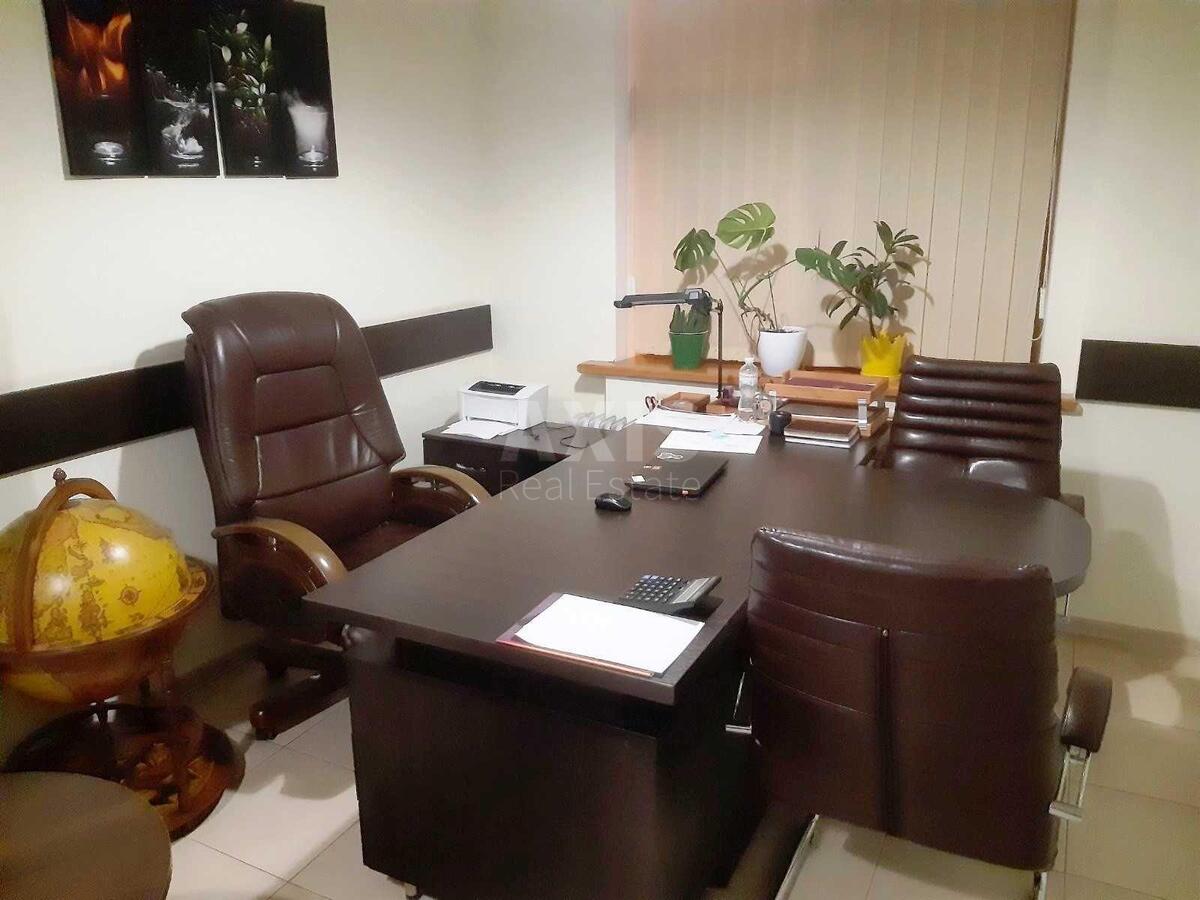 Офис ул. Немировича-Данченко 14/13, 153м22
