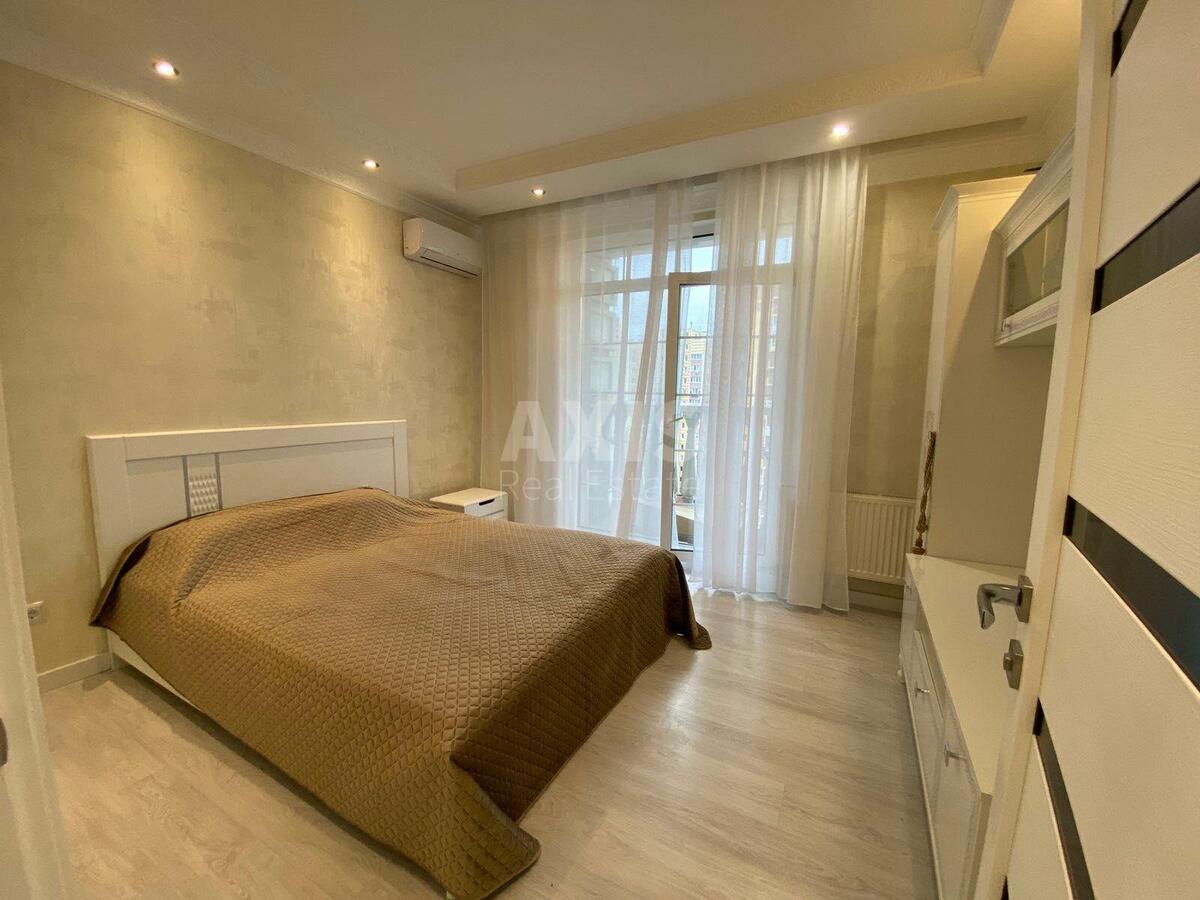 2k apartment vul. Myhajla Maksymovycha 240
