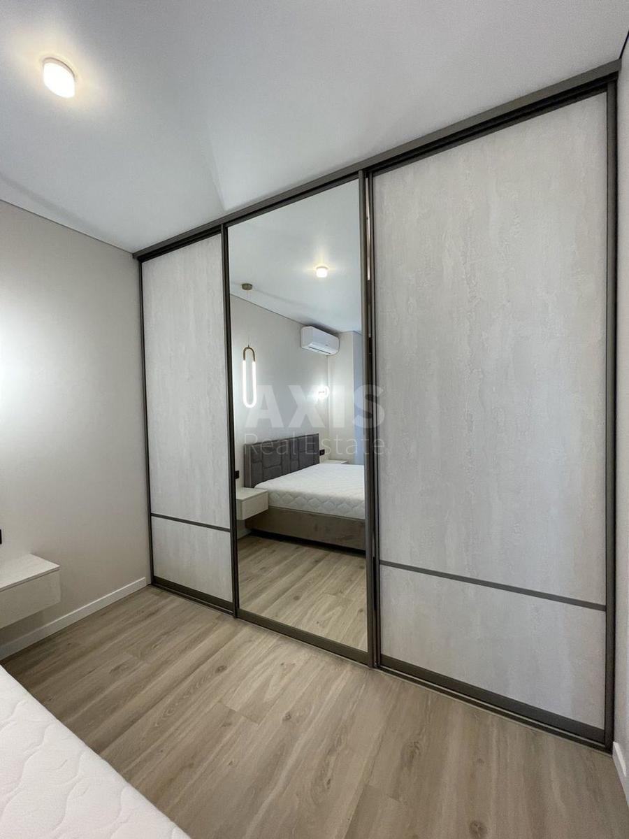 2k apartment vul. Antonovycha 1097