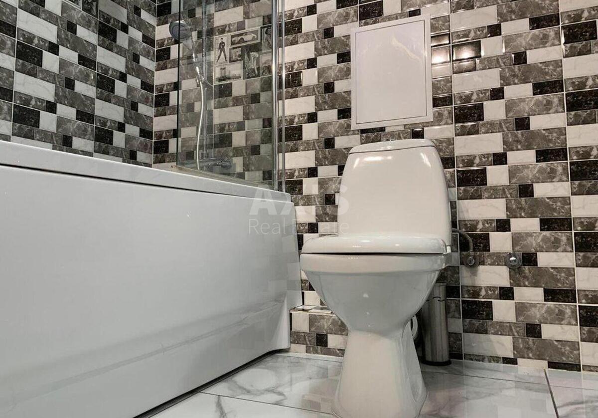 1k apartment vul. Jevgena Konoval'cja 34А8