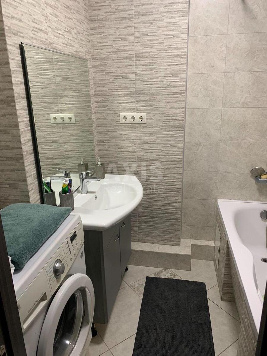2к квартира ул. Ракетная 2410