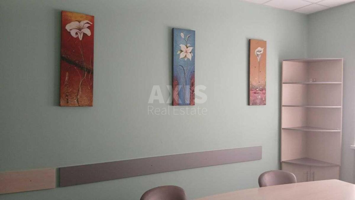 Office vul. Kudri Ivana 41, 53m2601444