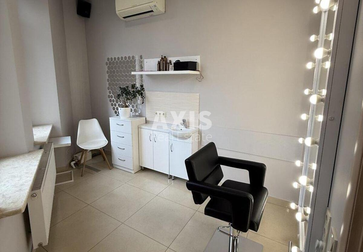 Office vul. Chornovola V'jacheslava 27, 95m2604648