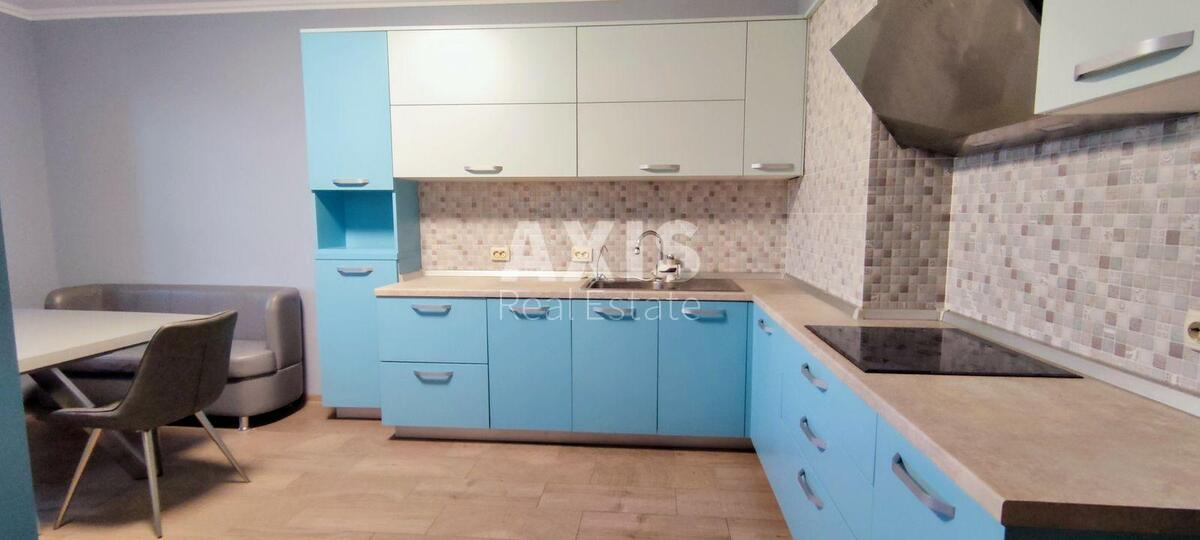 3k apartment pr-t Glushkova Akademika 9Є1