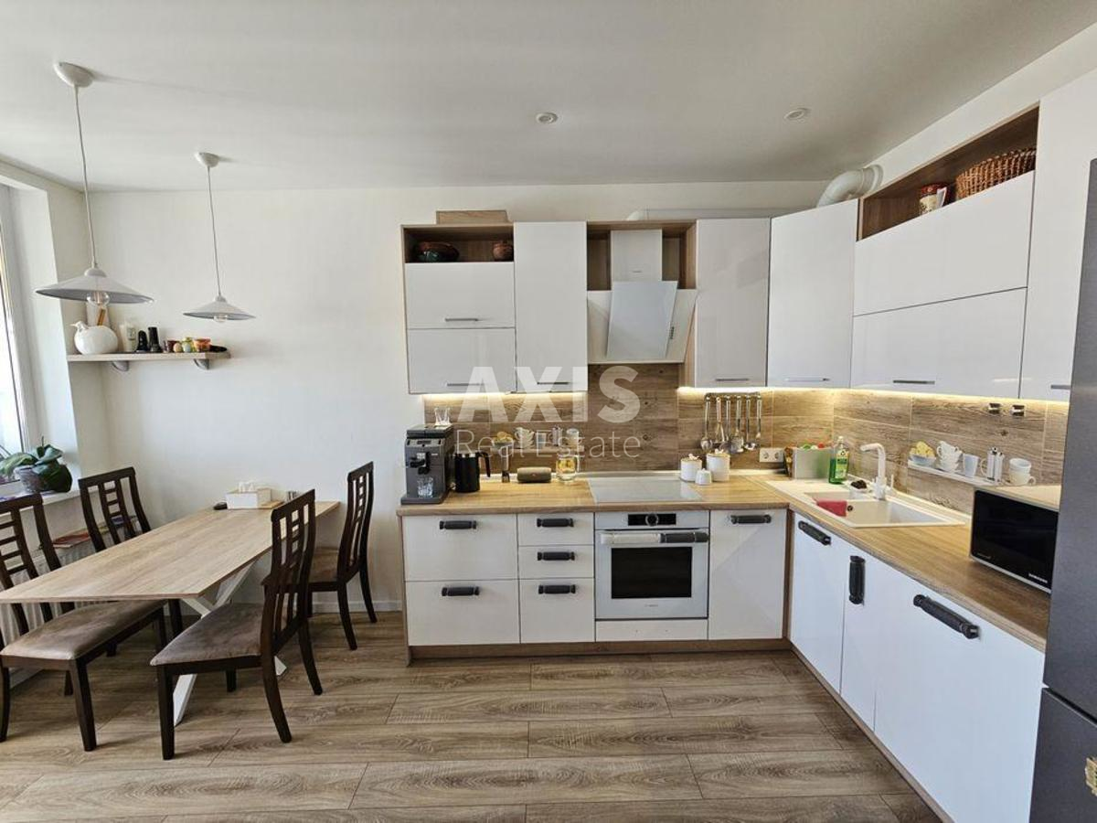 1k apartment vul. Dragomanova 23