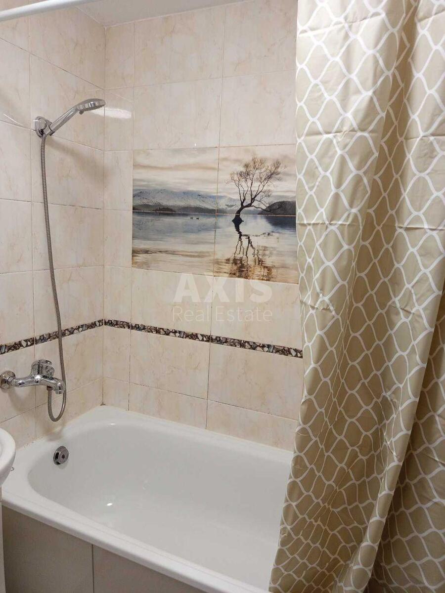 2k apartment vul. Zodchyh 686196211