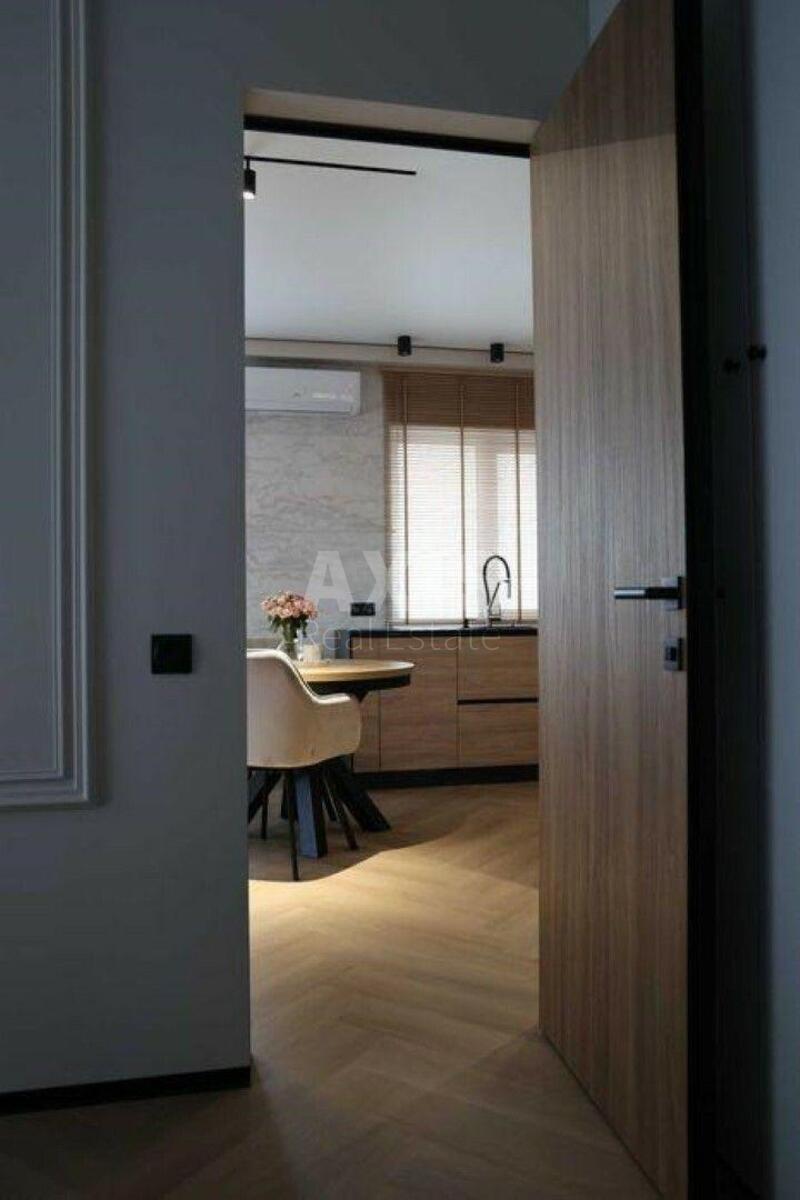 1k apartment vul. Myhajla Maksymovycha 24В7