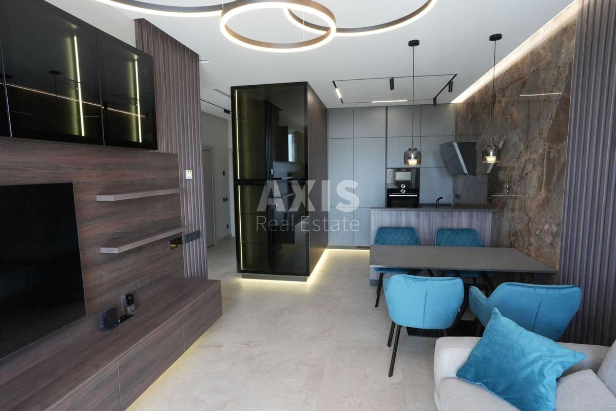 1k apartment vul. Hohlovyh Sim'i' 8