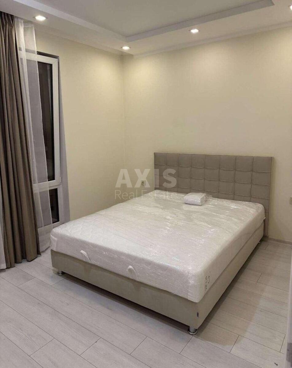 1k apartment vul. Zhuravlyna 4622241