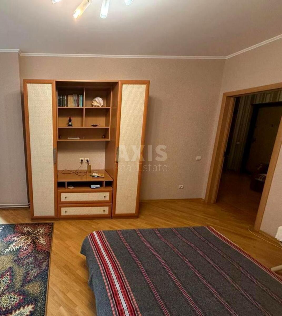 1к квартира ул. Ахматовой Анны 13622433