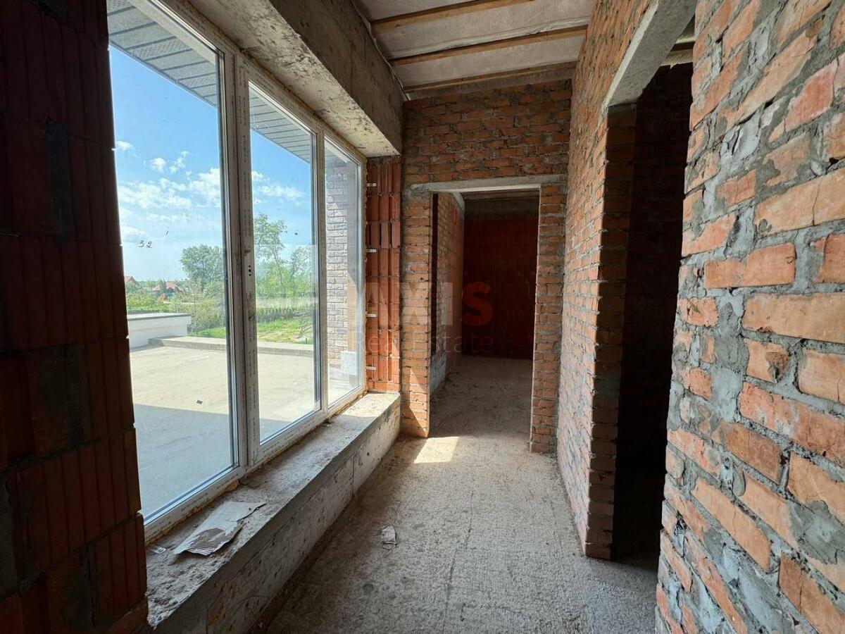 Дoм ул. Центральная, 300м2, город Киев579729
