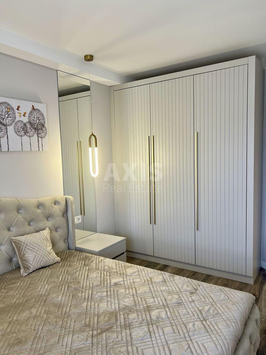 1k apartment vul. Myhajla Maksymovycha 240